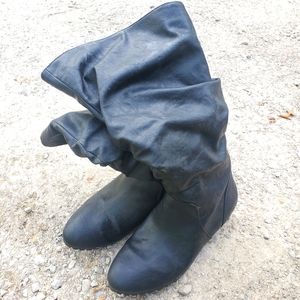 Womens cute black scrunched boots